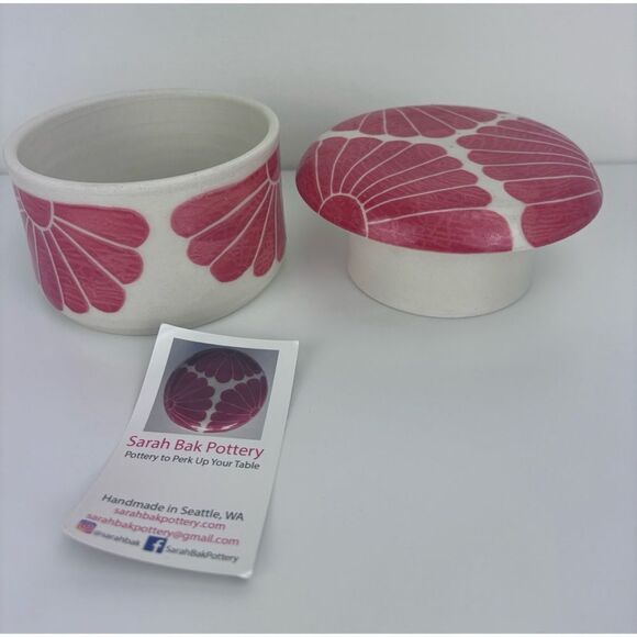 Sarah Bak Pottery Porcelain French
Butter Dish /Hand Painted / New - Picture 5 of 10